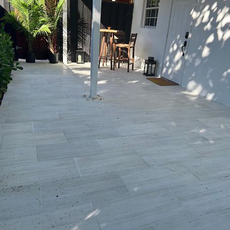 Unique Coral Gables Cottage Miami Bagian luar foto