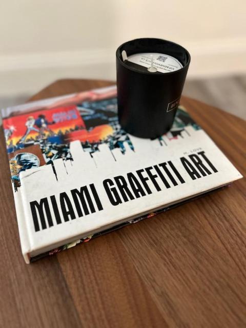 Unique Coral Gables Cottage Miami Bagian luar foto